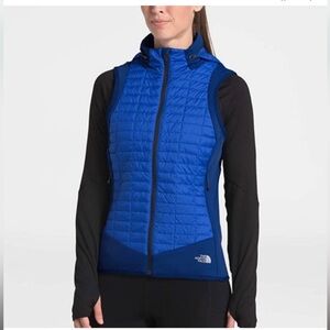 The North Face Thermoball Hybrid Vest Size Large